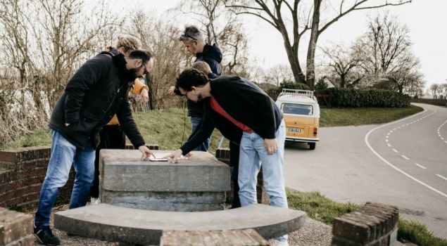 Team Rood versus Team Blauw: The Oldtimer Battle