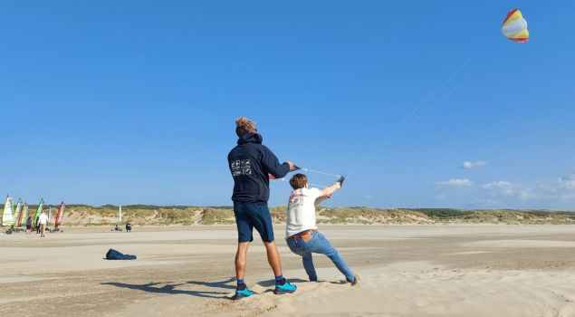 Actief vergaderarrangement aan het strand