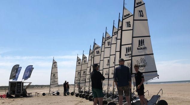 Blokarten op het grootste strand van Nederland