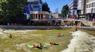 Golfsurfen, waterpret & BBQ in hartje Rotterdam